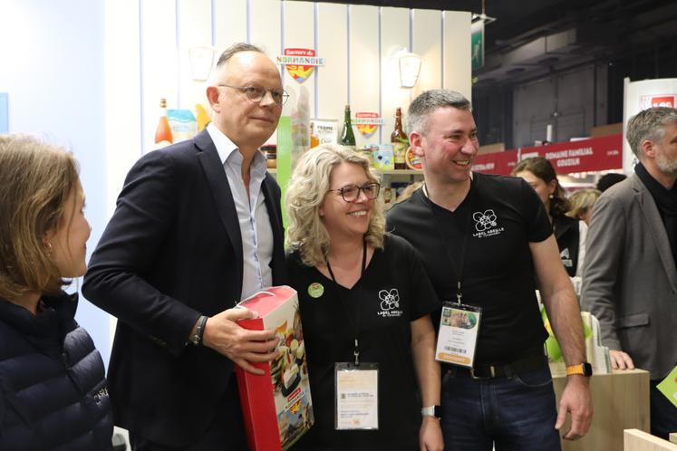 Séance photo avec Label Abeille, producteurs de miel normand (Manche).