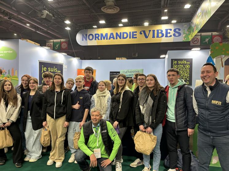 Comme chaque année, les élèves de la MFR de Percy sont venus au Salon de l'agriculture pour réaliser du contenu (vidéo, newsletter...) sur les producteurs de la Manche.