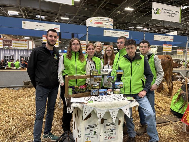 Les formateurs du lycée agricole Tracy Vire ont fait le déplacement pour encourager leurs élèves, qui terminent à la 6e place de leur section sur 12 concurrents.