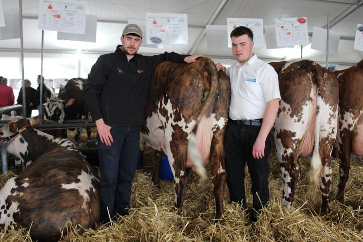 Grégoire Buin a remporté la quatrième place de sa section. Son frère Clément Buin a remporté la première place de sa section (les 19 ans) au concours jeunes présentateurs. Ils sont aussi arrivés deuxième de leur section avec Oxylane (future participante du National Normand).