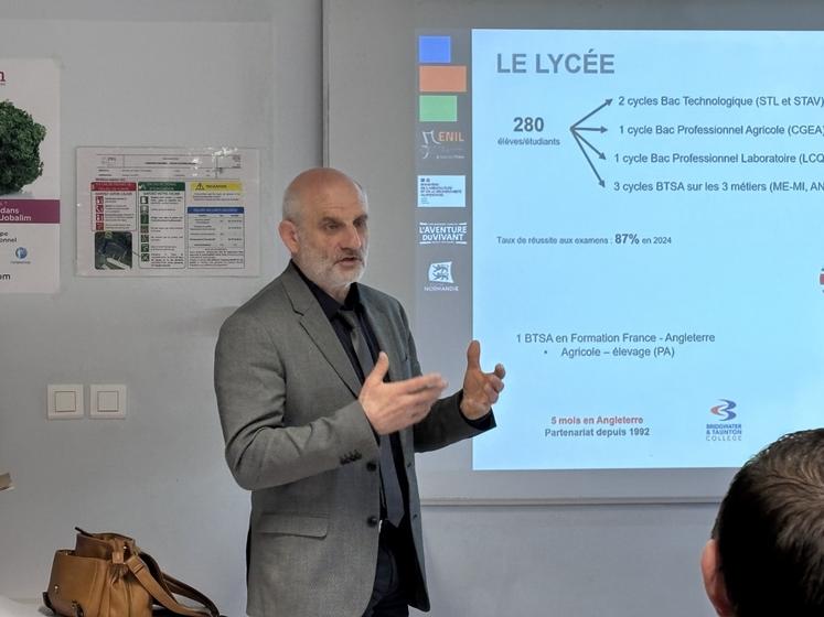 Dany Toussaint, proviseur de Saint-Lô Thère, a dressé l'éventail des formations dispensées dans l'établissement.