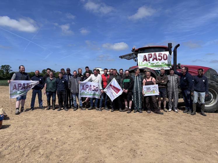 Ils sont une vingtaine de jeunes agriculteurs sur le canton de La Haye-du-Puits/Picauville à s'engager dans la préparation du Festival de la terre qui se tiendra sur les terres du président cantonal, Maxime Vaslin.