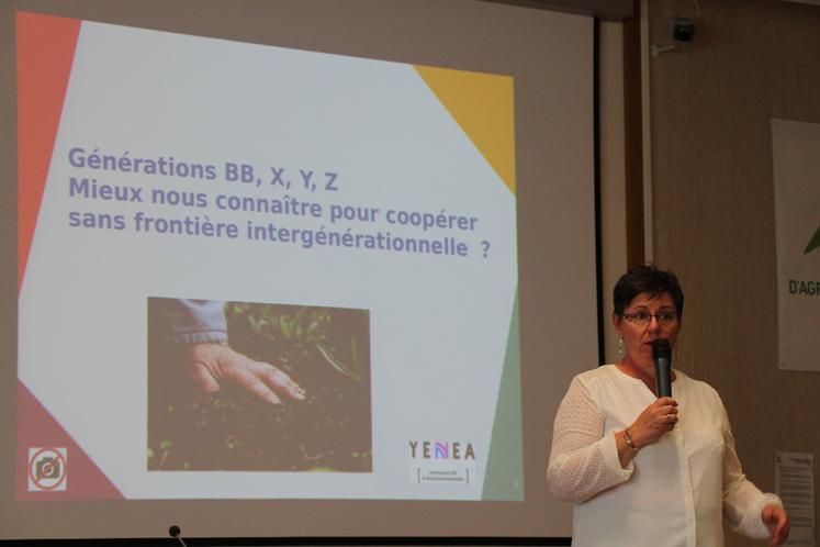 Magali Guirriec, fondatrice de YENEA, a éclairé les agriculteurs sur les particularités de chaque génération.