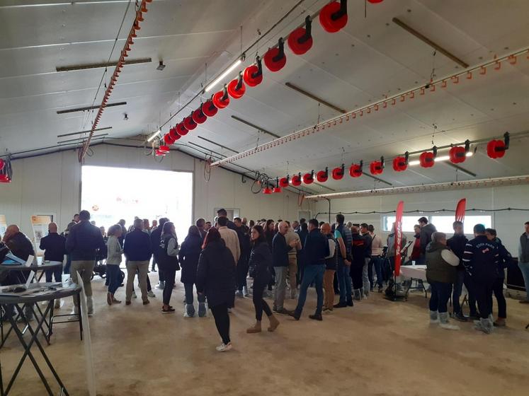 Porte ouverte Innov'Action filière avicole chez Gaëtan Leligois à Amayé-sur-Seulles.