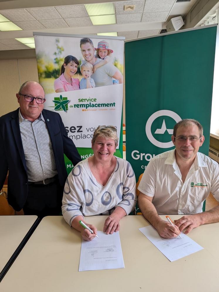 De gauche à droite, Rémy Meslin, Nathalie Edon, vice-président et présidente de Groupama Orne et Eric Fleury, président du SR61.