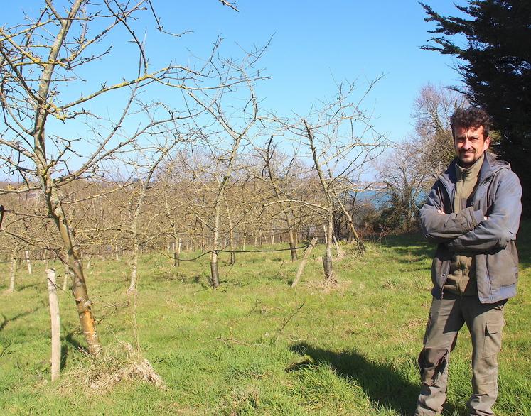 Dans les méandres de La Rance, la qualité des sols offre une très grande diversité. Des zones humides cohabitent non loin de sols granitiques très séchants.