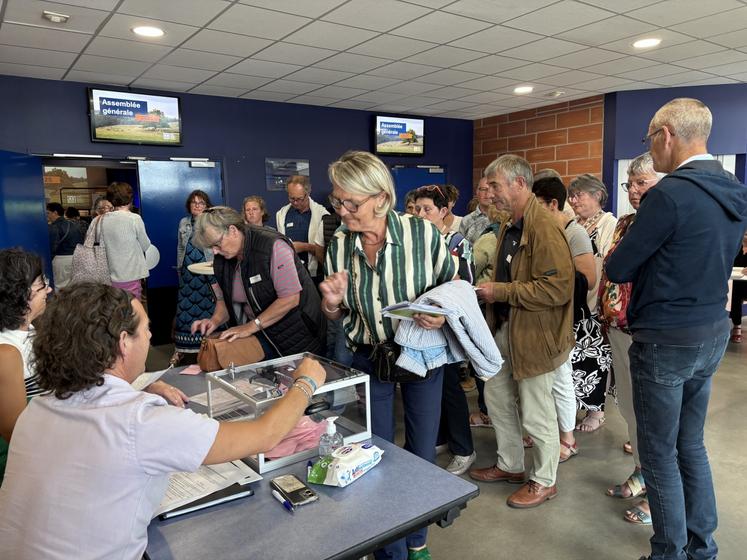 Les délégués ont voté dans chacun des collèges les administrateurs.