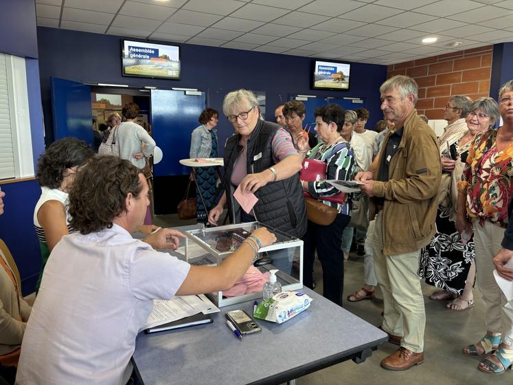 Après l'assemblée générale ordained, le vote des administrateurs pour les différents collèges a pu avoir lieu.