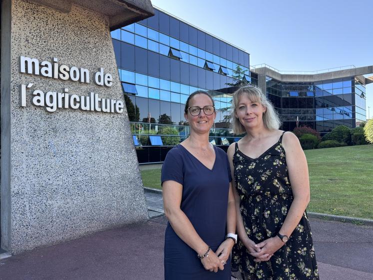 Nadège Mahé, élue en charge de l'élevage à la Chambre d'agriculture aux côtés de Stéphanie Lebranchu, directrice du GDS de la Manche.