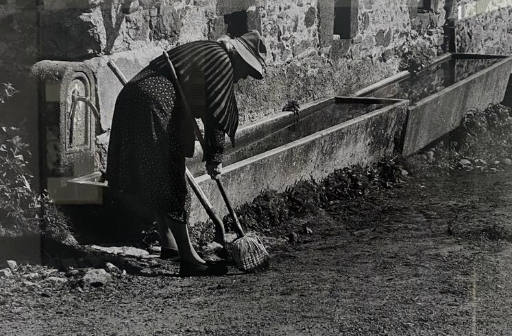 "La mémé Marie à Rochebec", Condat, Cantal, 1978