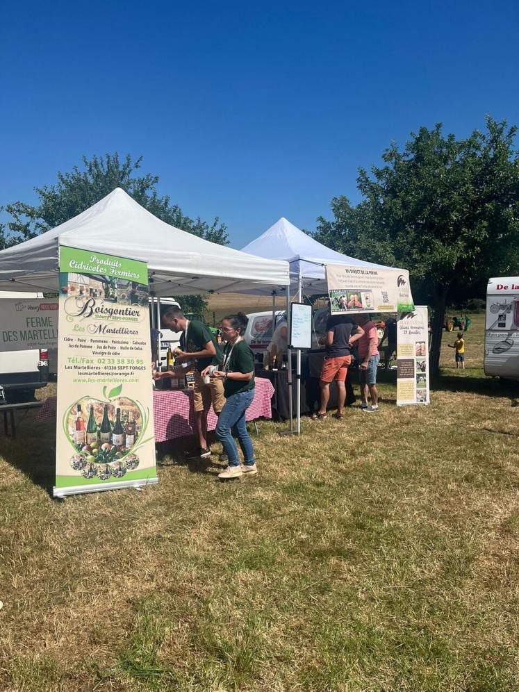 Le terroir local a été mis en avant avec un marché de producteurs. Un village emploi mené par l'Anefa et le Service de Remplacement 61 le complétait.