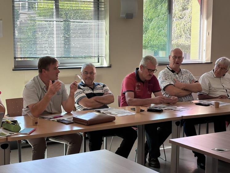 Les éleveurs de l'Orne ont exprimé leur déception face à la réduction des aides allouées par le Conseil départemental de l'Orne. Ils tirent la sonnette d'alarme.