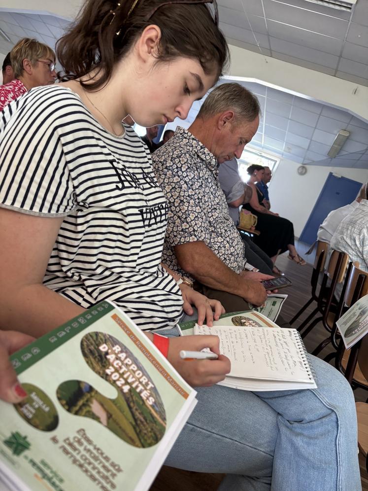 Différents sujets ont été abordés pendant ses 15 jours de stage, demandant de se familiariser à la prise de notes, la rédaction, la mise en page ou encore la mise en ligne des articles sur les réseaux sociaux.