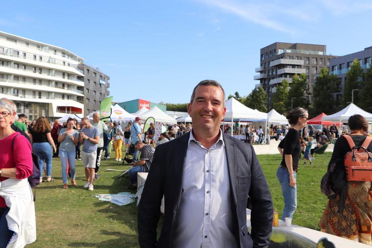 Clément Lebrun, président de Vachement Caen, se dit "fier de la qualité de l'événement proposé. Notre objectif premier qui était de créer de l'échange entre les éleveurs et le public est rempli".