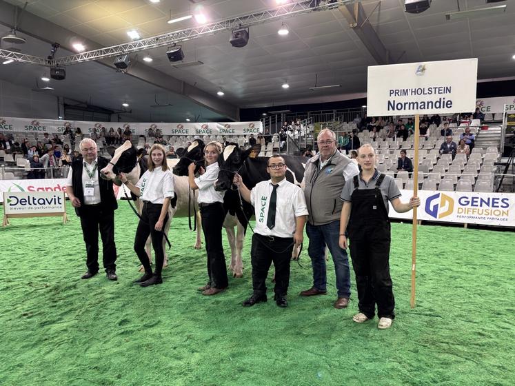Thierry Chanu et Marc Lorier, deux figures importantes en race Prim'Holstein, en région Normandie.