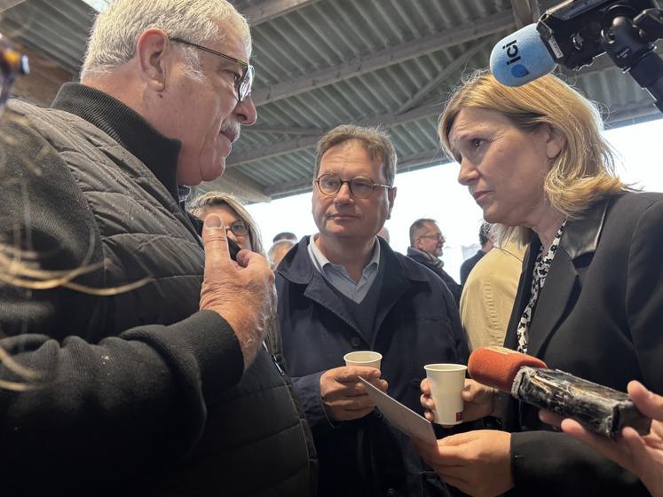 Pascal Férey, président de la Safer Normandie, a pu échanger avec Yaël Braun-Pivet au moment du petit-déjeuner.