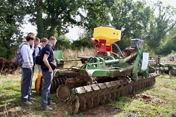 Les élèves étaient répartis par ateliers avant d'assister aux démonstrations de l'après-midi. Il y a deux ans, la Manche recevait 650 élèves.