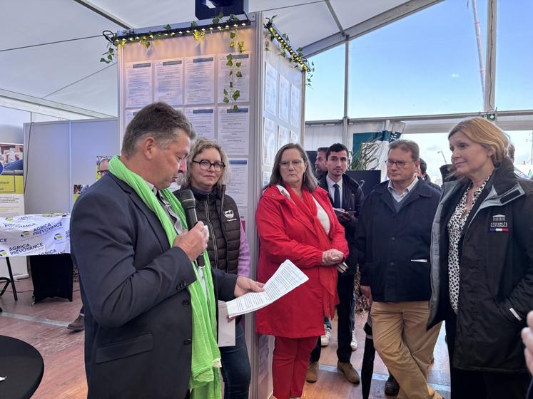 L'emploi dans la filière agricole, les services ou encore l'agroalimentaire a été abordé par Jean-Michel Hamel, président de la FDSEA de la Manche.