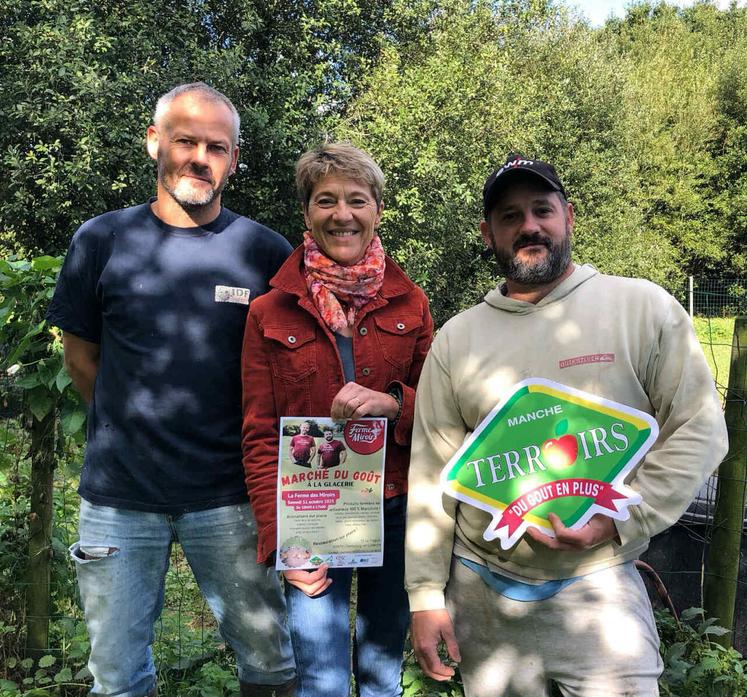 Nathalie Hédou entourée de Nicolas Dupey et Nicolas Cauchard.