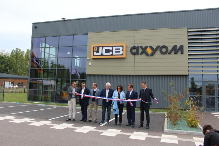 Georges Bamford a inauguré les nouveaux locaux du groupe Axyom à Oissel, près de Rouen (76).