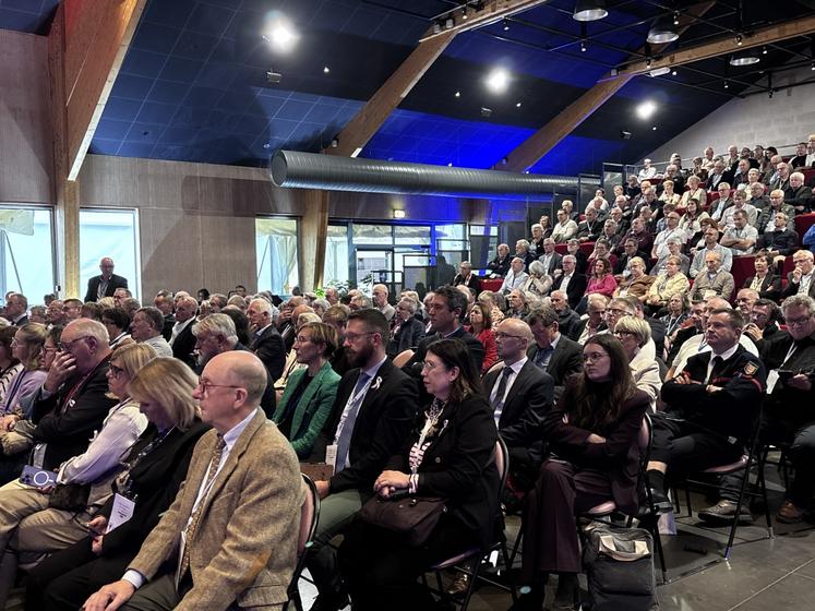 Au congrès des maires et des intercommunalités, les élus étaient nombreux à seulement quelques mois du prochain scrutin municipal.