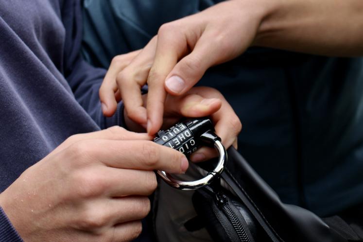 Un mélange de lettres et de chiffres était proposé lors de la première énigme de la zone production.