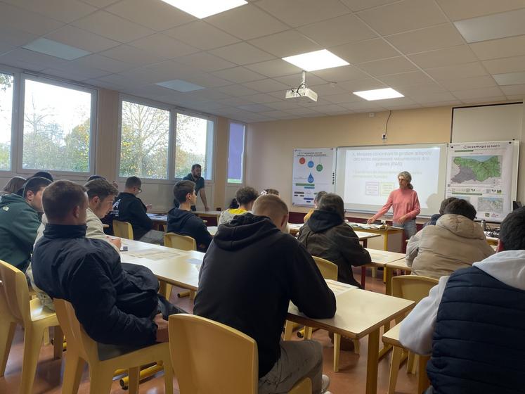 Le second atelier proposait de suivre les points d'un contrôle de l'administration en temps réel.