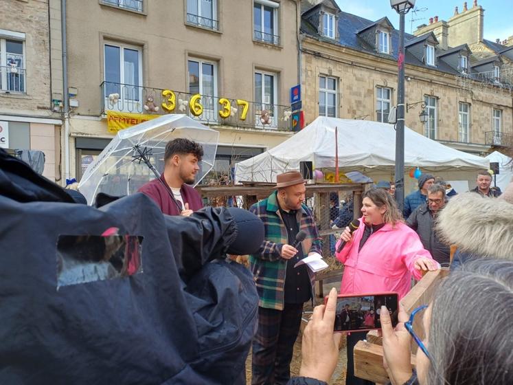 Natacha Rémilly, présidente du canton de Carentan à la FDSEA, a mouillé le k-way au Téléthon 2025.