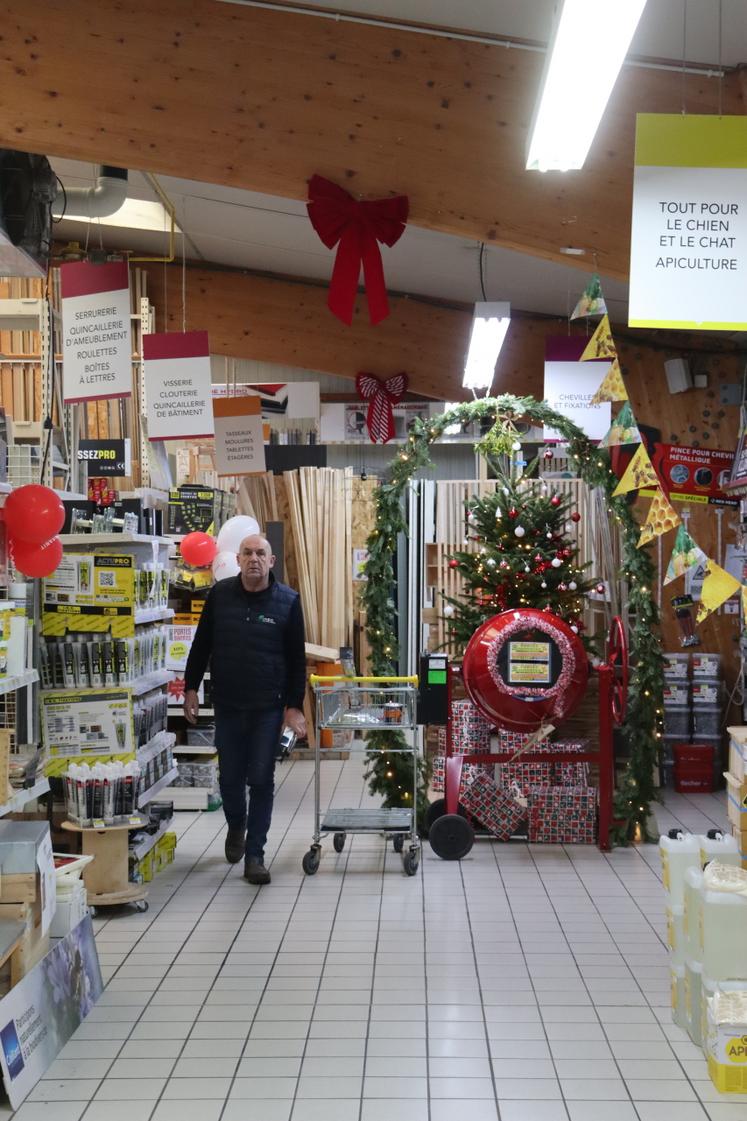 Une grande tombola était organisée.