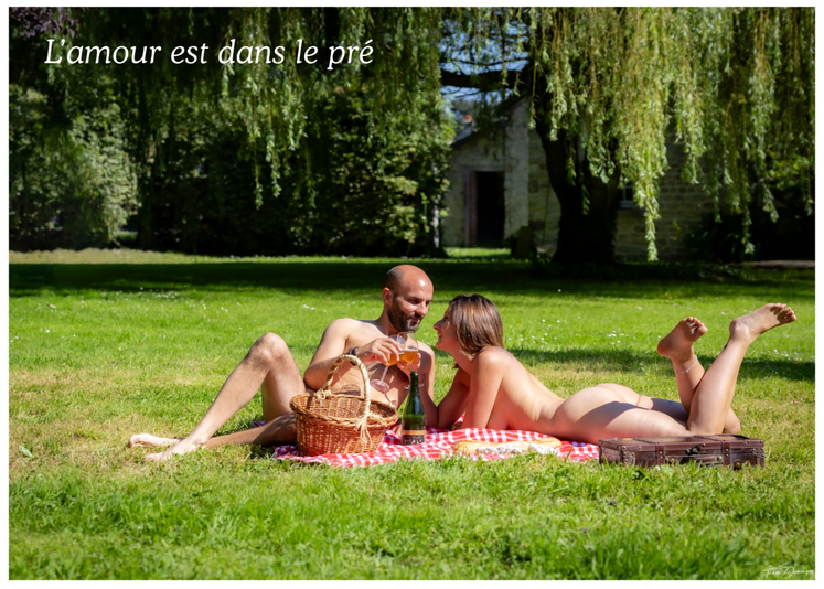 Laurent, installé en vaches laitières à Couvains, pose avec sa compagne, Vanessa. Ils seront à retrouver en septembre.