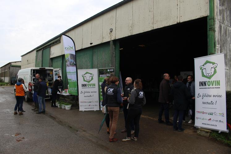 Sur l'exploitation agricole du lycée Pierre Corneille au Neubourg, la journée Inn'ovin a accueilli 22 partenaires.