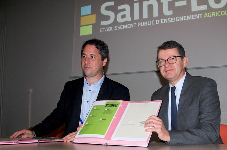 Marc Chappuis et François Rihouet ont paraphé une charte qui répond à une demande forte du terrain : limiter la pression des contrôles sur place à une seule visite annuelle par exploitation