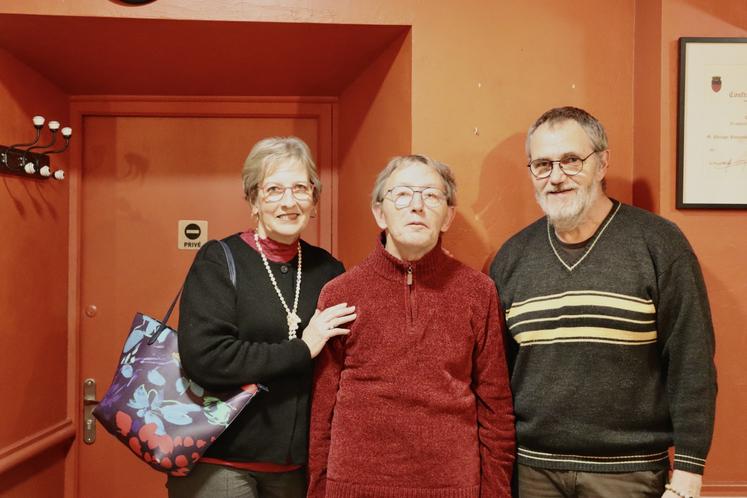 Christine, Jean-Paul et Éric sont les trois bénévoles à l'origine des cafés Parkinson organisés tous les derniers jeudis du mois à Bayeux.