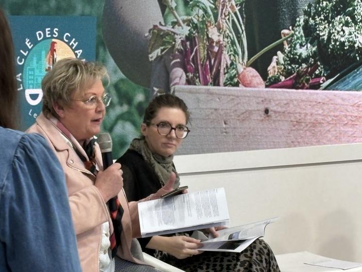 Anne Gautier, présidente de la MSA du Maine-et-Loire, aux côtés de Aurore Berger, ministre de l'égalité