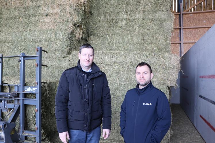 Vincent Barbot conseille de "rouler entre deux coupes" afin d'éviter la présence de pierres. "Moins il y a de cailloux, mieux c'est pour la granulation. Nous disposons d'un d'épierreur, mais ça ne fait pas tout", évoque-t-il.