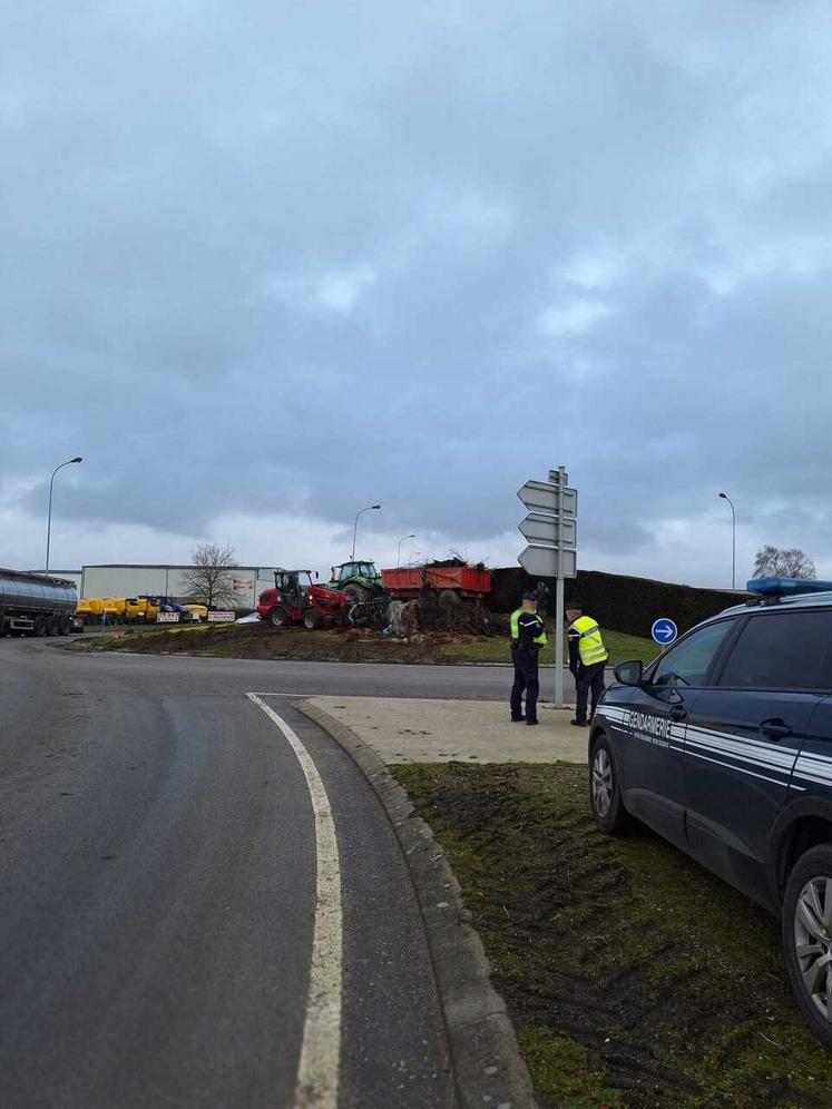 La manifestation s'est déroulée rond-point Lecocq.