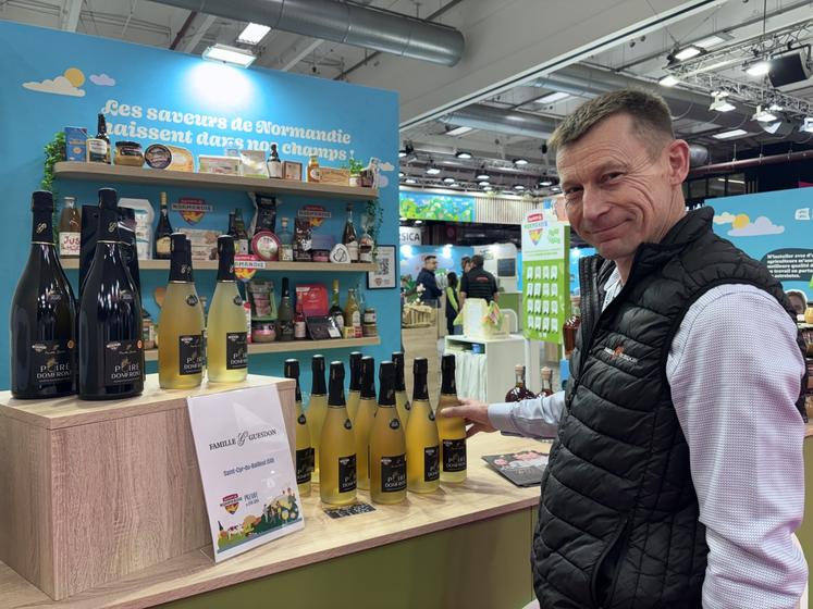 Sébastien Guesdon, adhérent à Manche Terroirs, agrandit son réseau en intégrant aussi Saveurs de Normandie.