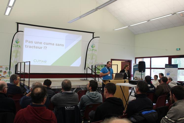 "Certains adhérents apportent leur matériel, on s'associe, on partage le modèle. Acheter en groupe est une piste, mais cela demande réflexion et anticipation", expliquent les responsables.