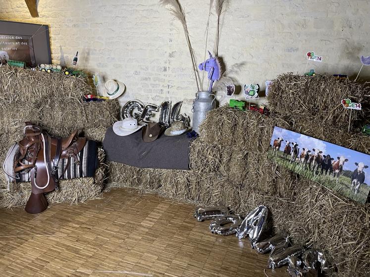 Outre la prestation de musique du groupe Free'son, un coin photos et les mets de Julien Joly traiteurs ont ravi les oreilles, la vue et les papilles des convives.