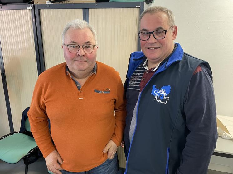 Thierry Chanu (à gauche), engagé en tant que président depuis 2005, cède sa place à la tête de l'Association PH Normandie. C'est Laurent Roche (61) qui reprend le flambeau.
