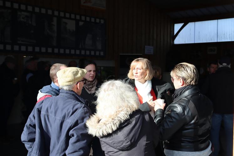 "L'alimentation de nos chevaux est ce qu'il y a de plus important", rappelle Anne Guarato.