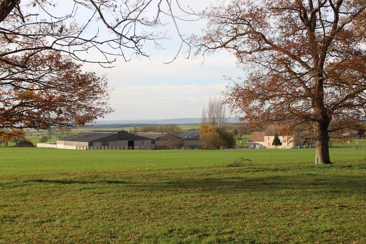 La Communauté de communes Terre d'Auge doit construire une aire de grand passage. Un projet qui inquiète Sébastien Lemière (illustration).
