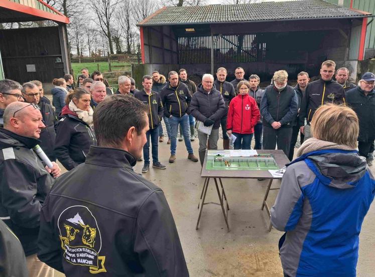 L'assemblée générale des éleveurs Blonde d'Aquitaine de la Manche a eu lieu chez Vanessa et Arnaud Pottier de Sourdeval, avec une intervention de la MSA sur l'aide octroyée pour des parcs de contention.