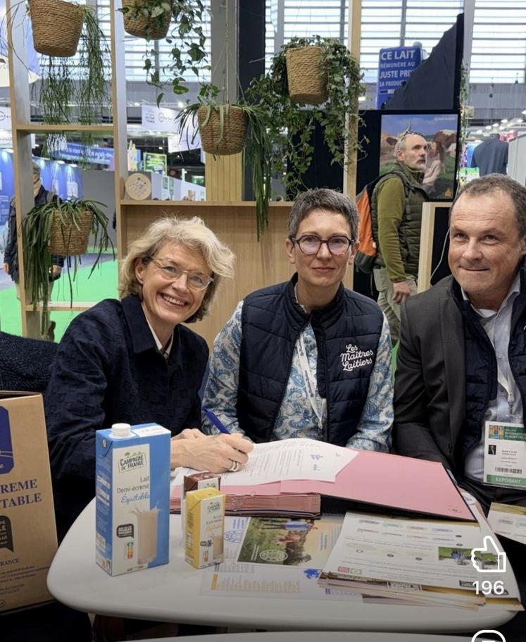Une gamme de produits laitiers équitables des Maîtres laitiers du Cotentin va être dans les circuits de Sodexo grâce à un partenariat signé au Salon de l'Agriculture.