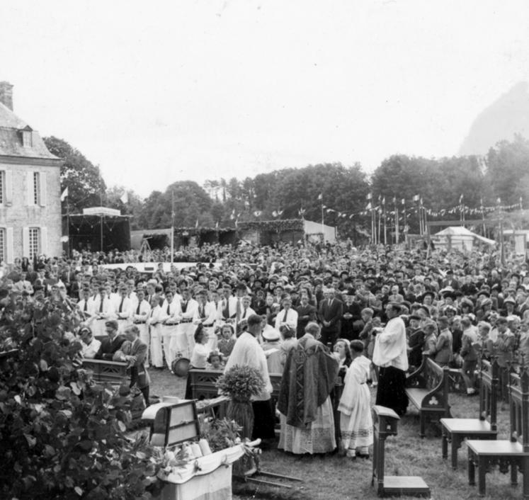 Dominique Forget a procédé à la numérisation de nombreuses archives. Il compte en découvrir d'autres pour constituer un réel travail de documentaliste audiovisuel.