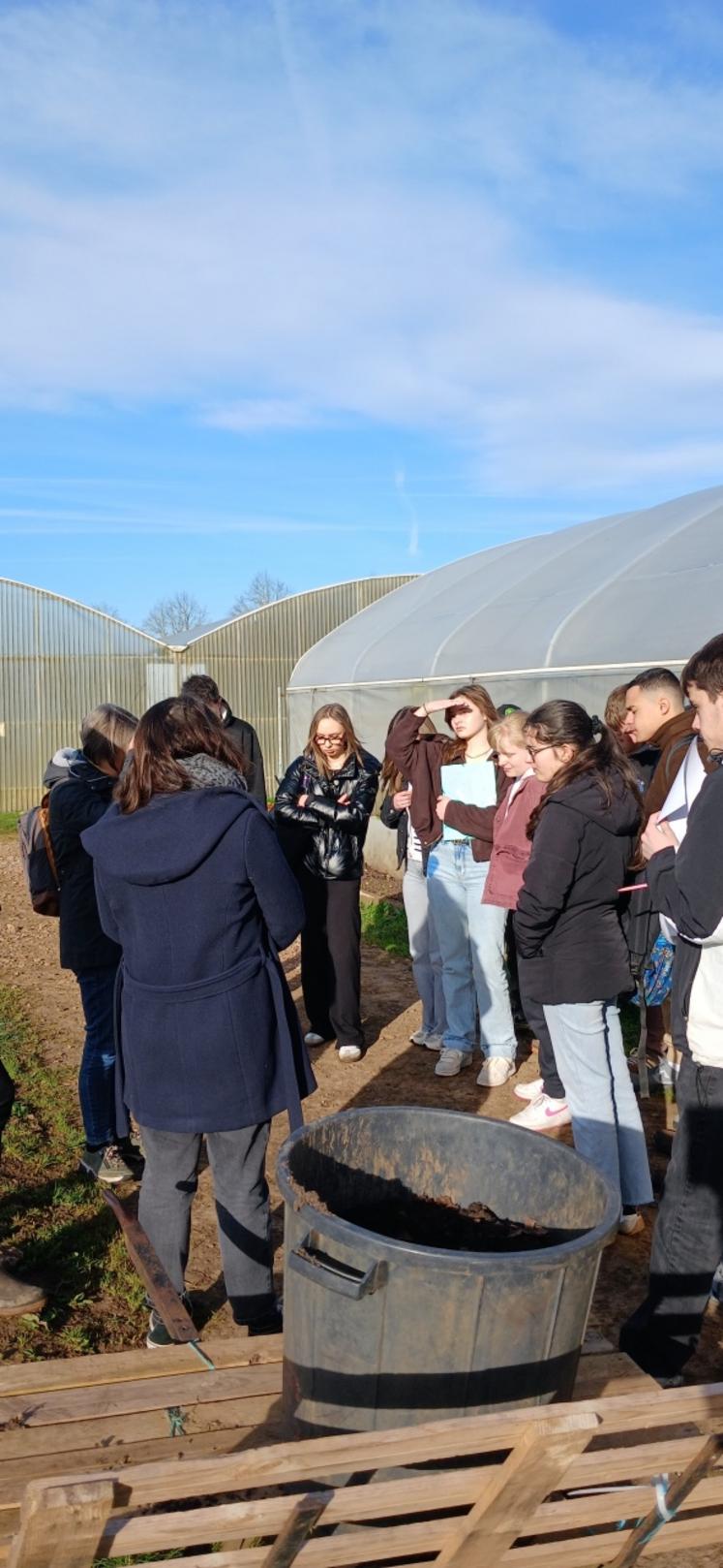 Les élèves ont présenté leur projet final - un quiz su l'égalité hommes-femmes - à l'institut Lemonnier mardi 31 mars.