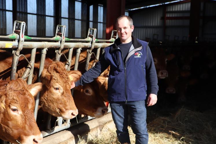 Thibault Ecalard est double actif.