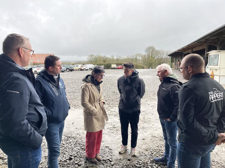 Le rendez-vous s'est déroulé sur le site de la SARL Appert, ETA ornaise proposant des services du semis à la récolte à destination les exploitants agricoles de la Région.