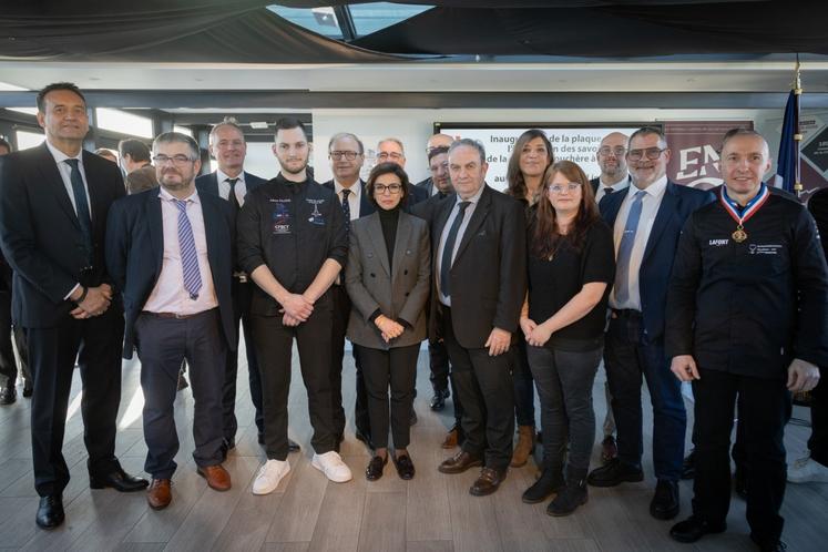 En décembre 2025, Rachida Dati est venu dévoiler la plaque en faveur de l'inscription de la découpe bouchère à la française au Patrimoine culturel immatériel. 