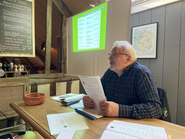 Étienne Aubert, président, est heureux des inscrits au concours départemental de la Foire de Lisieux.